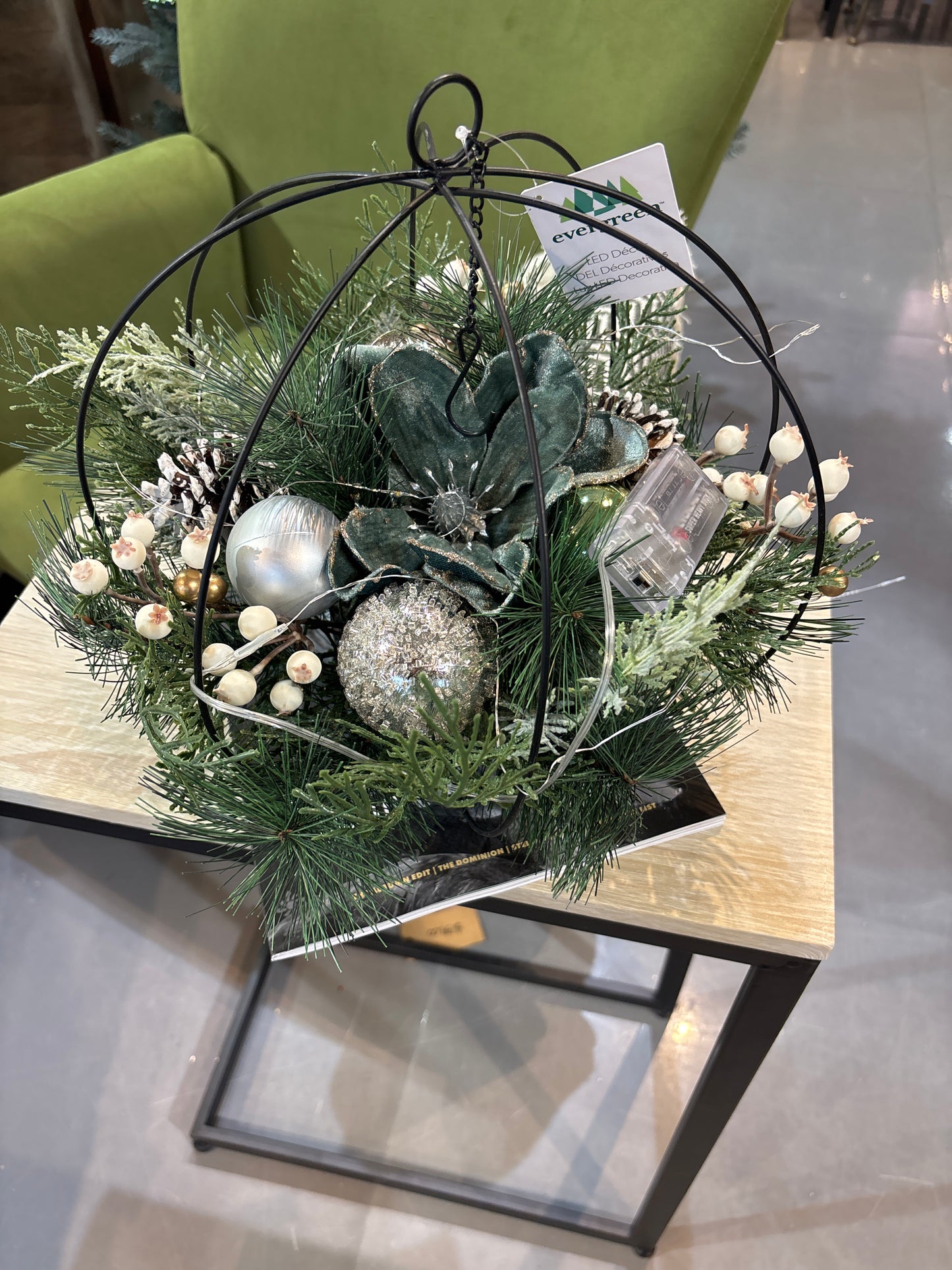 Metal Orb&Ornaments Hanging Decor