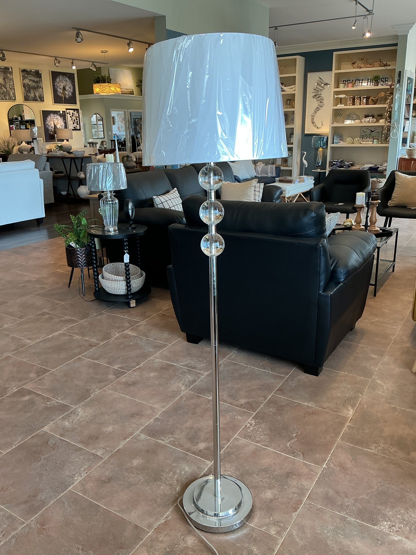 Floor lamp