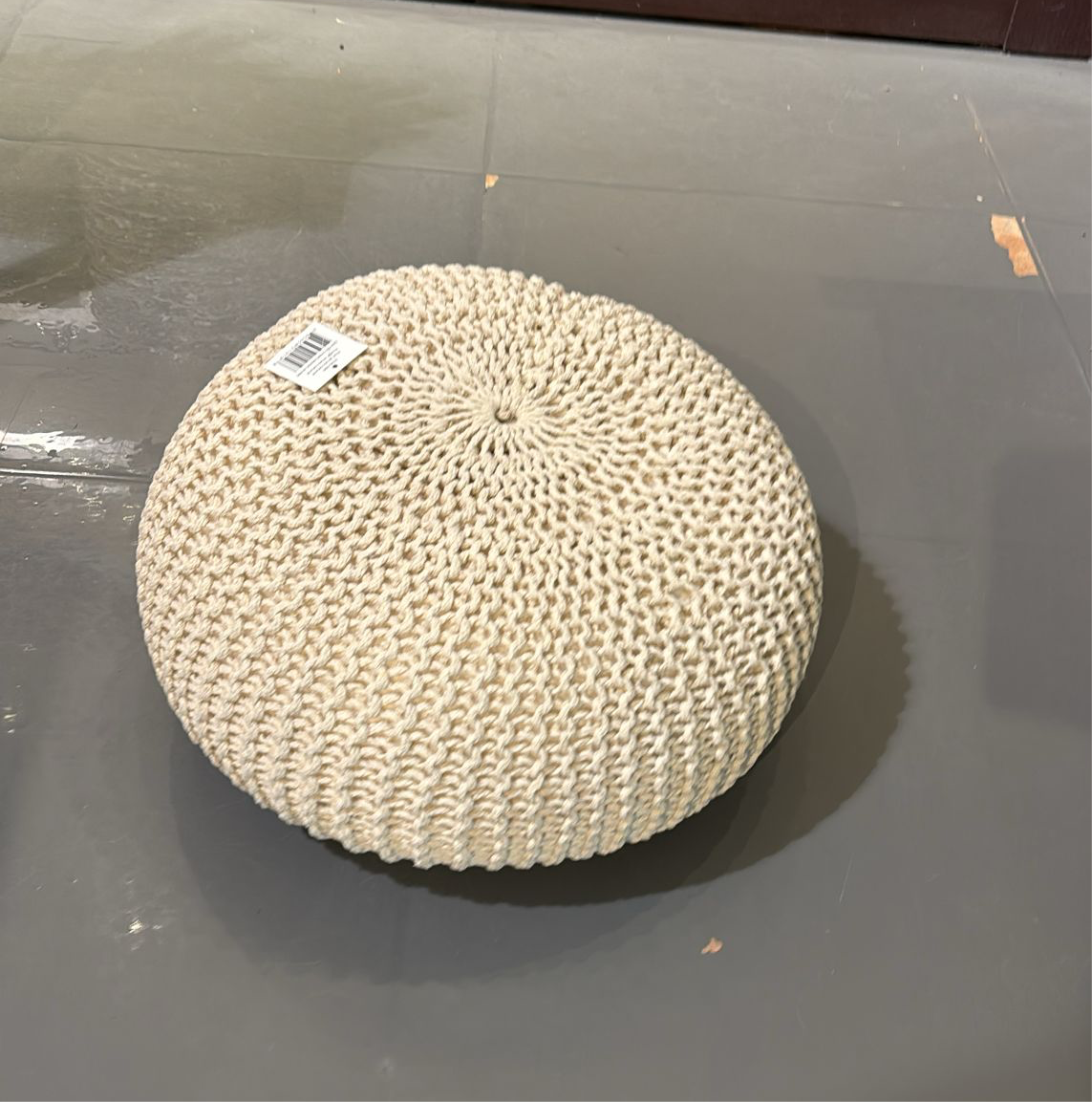 Natural braided pouf