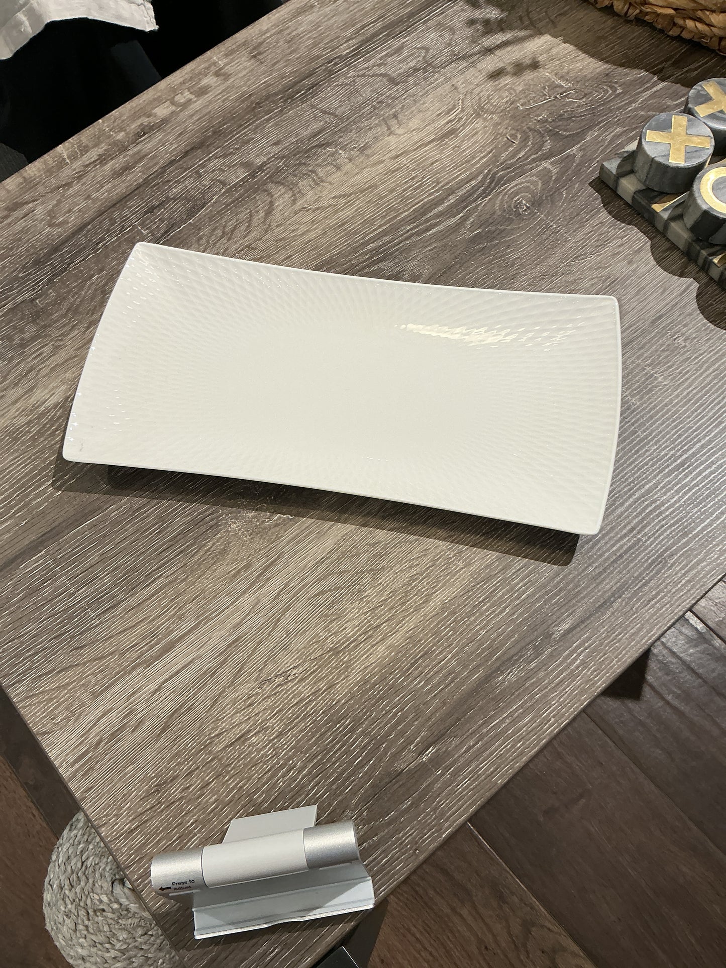 Serving tray