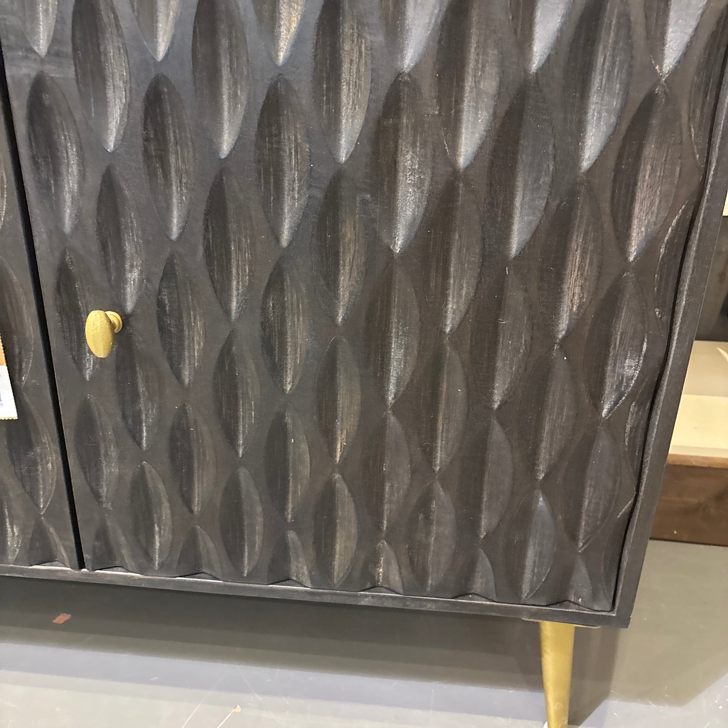 ADAMA - 2 Carved doors, wave pattern, sideboard