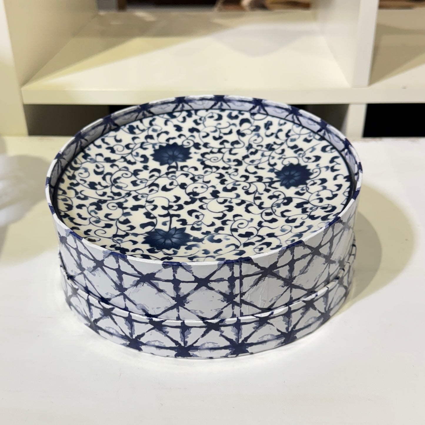 Set of 4 Ceramic plates Navy blue motifs