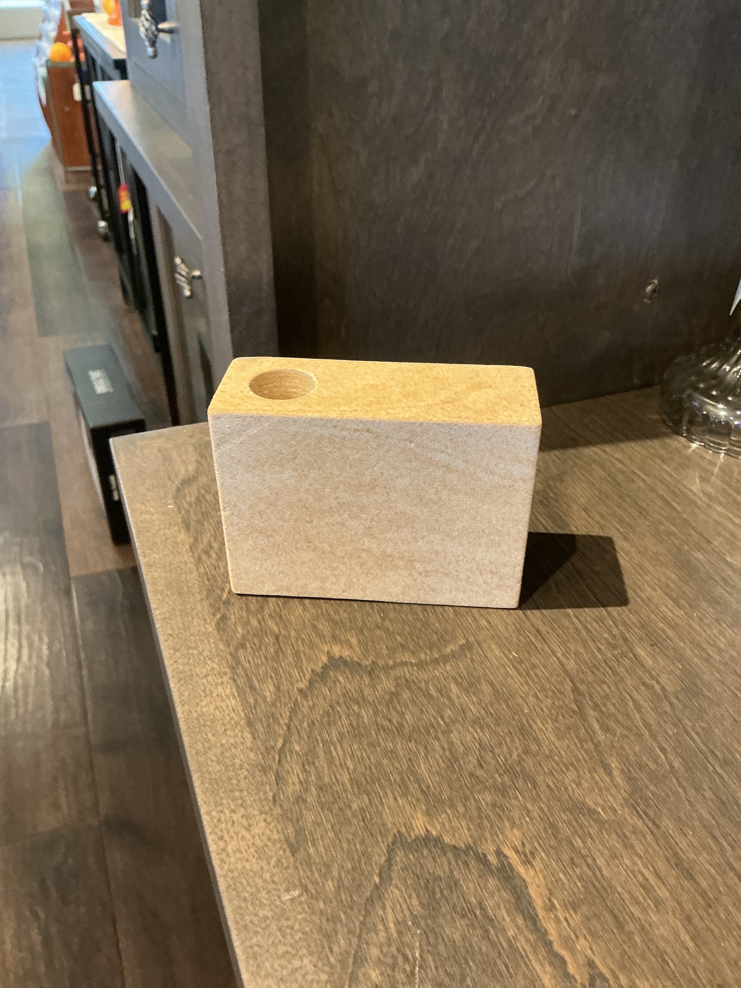 Candle holder