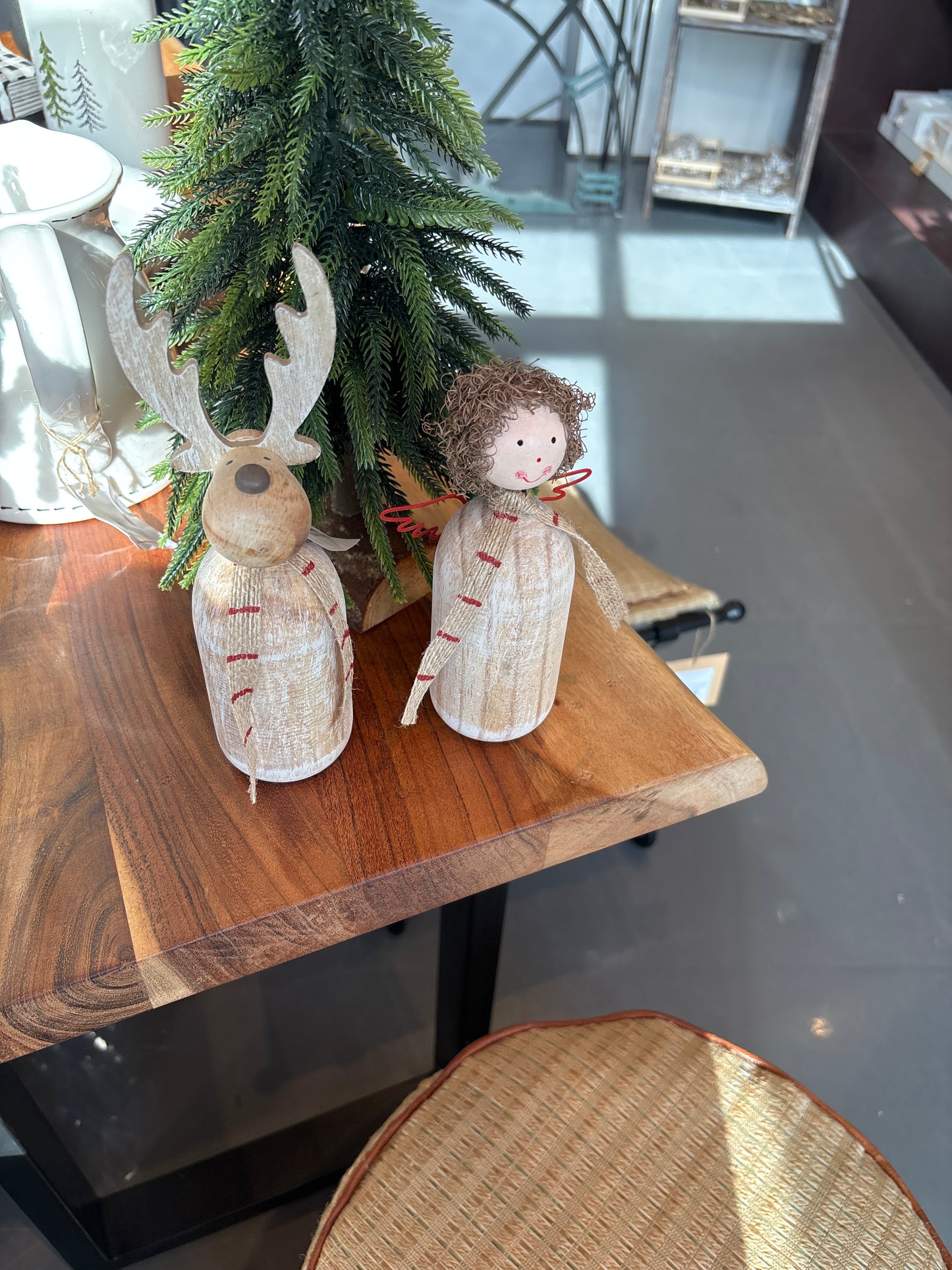 Wooden reindeer/Wooden angel