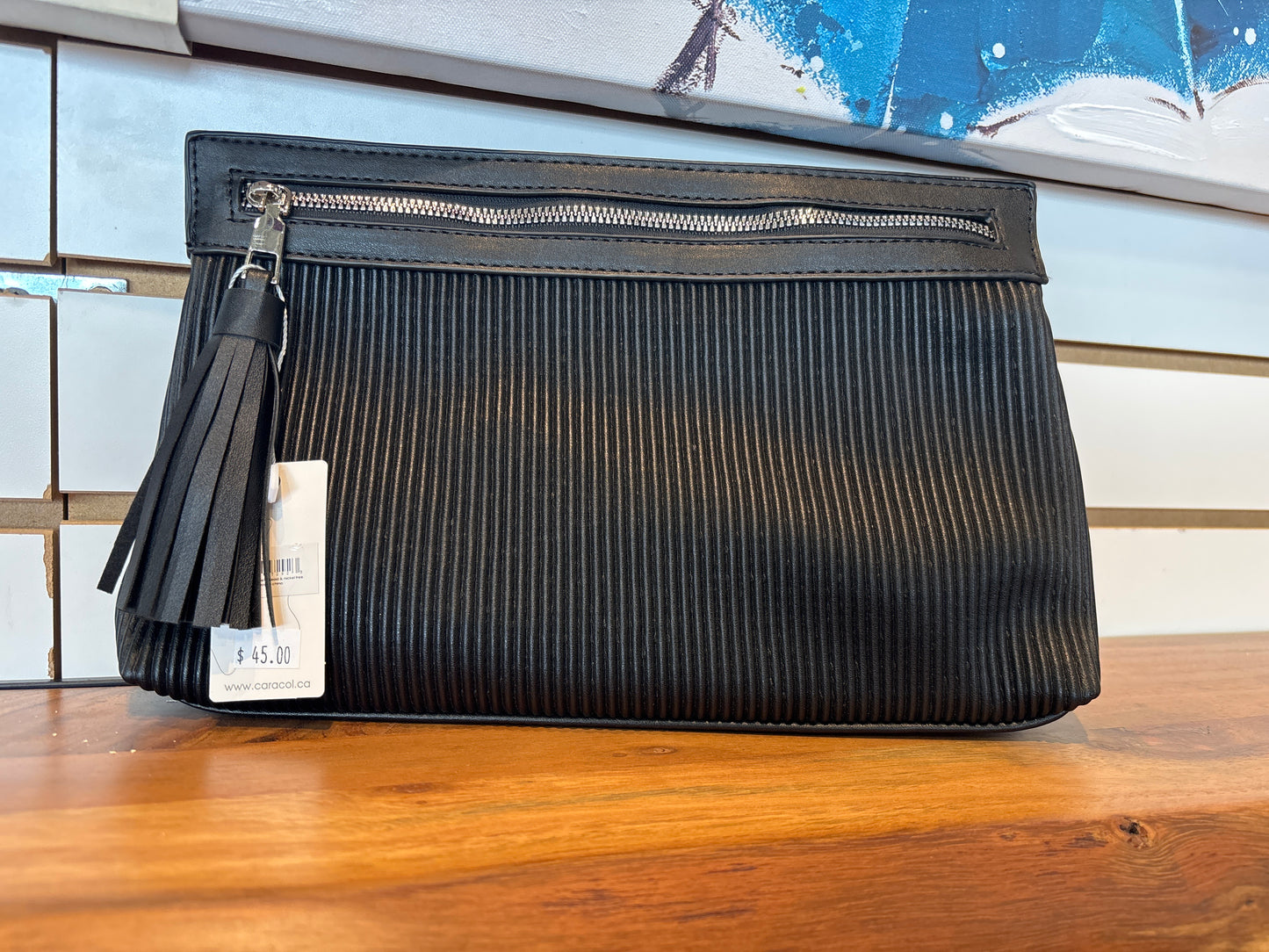 Corduroy-Effect Pouch Black