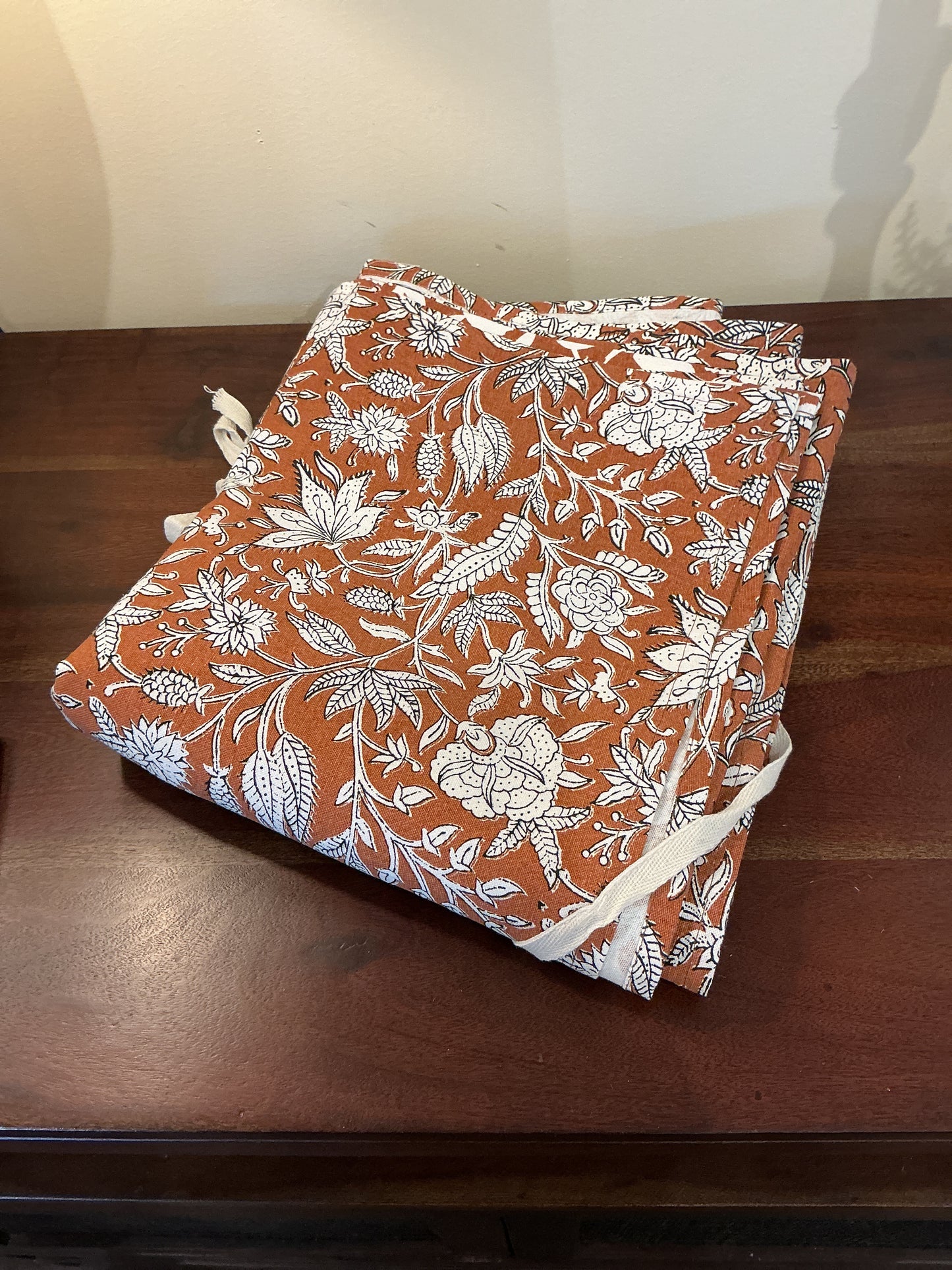Table cloth