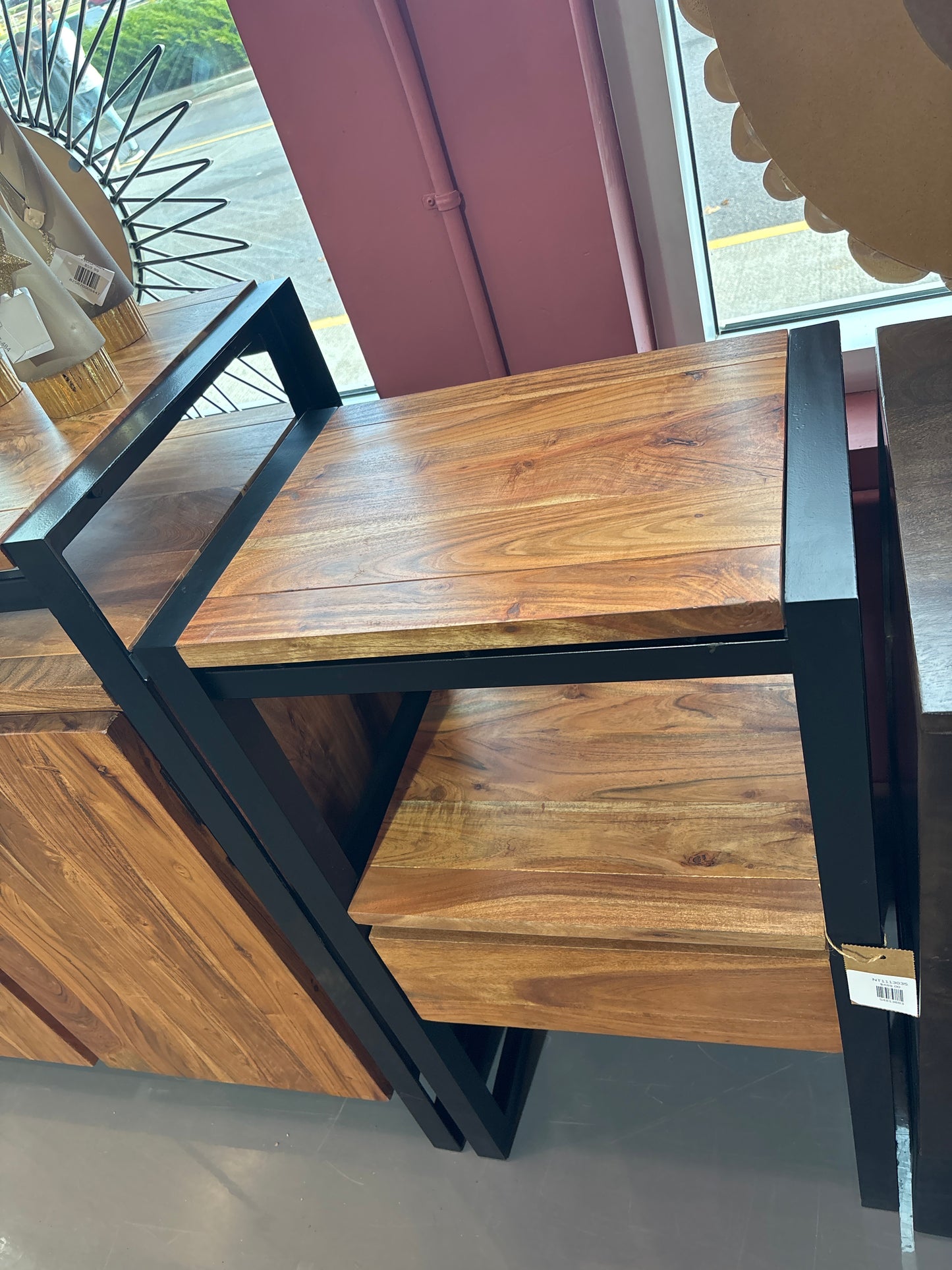 URBAN - Night table with 1 drawer