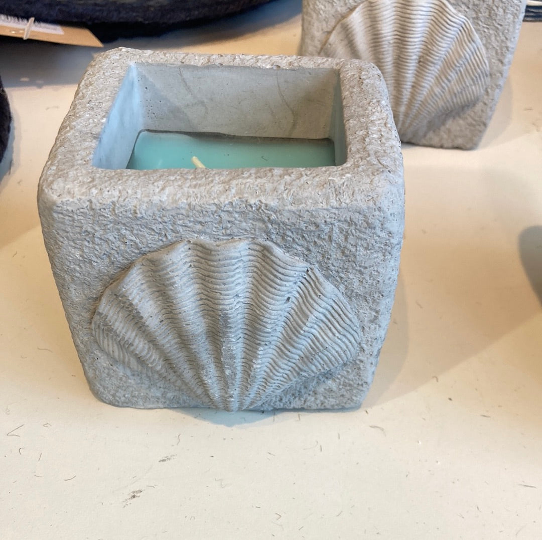 Seashell Scallop desgin on decorative ciment candle