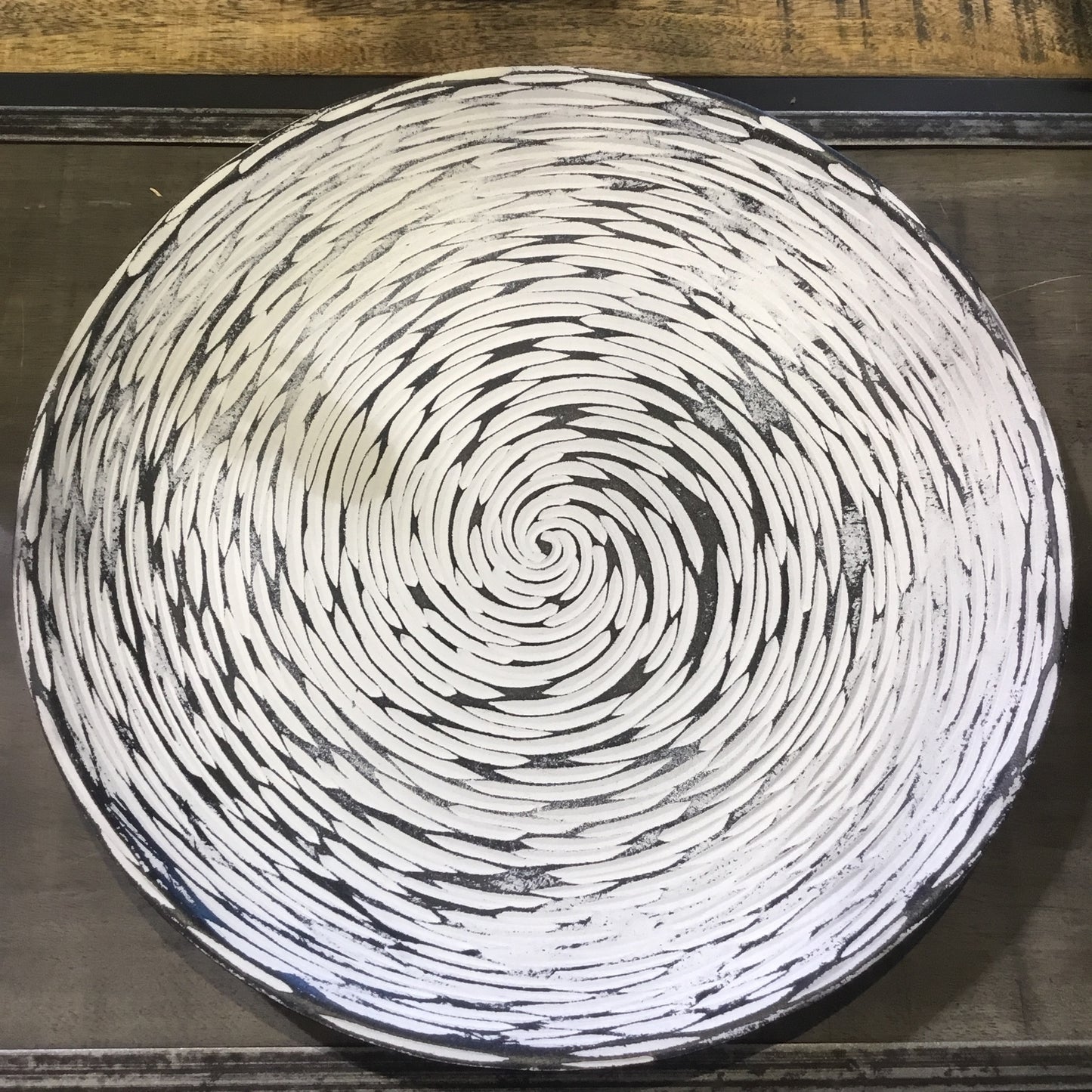 Circular Pattern Serving Plate