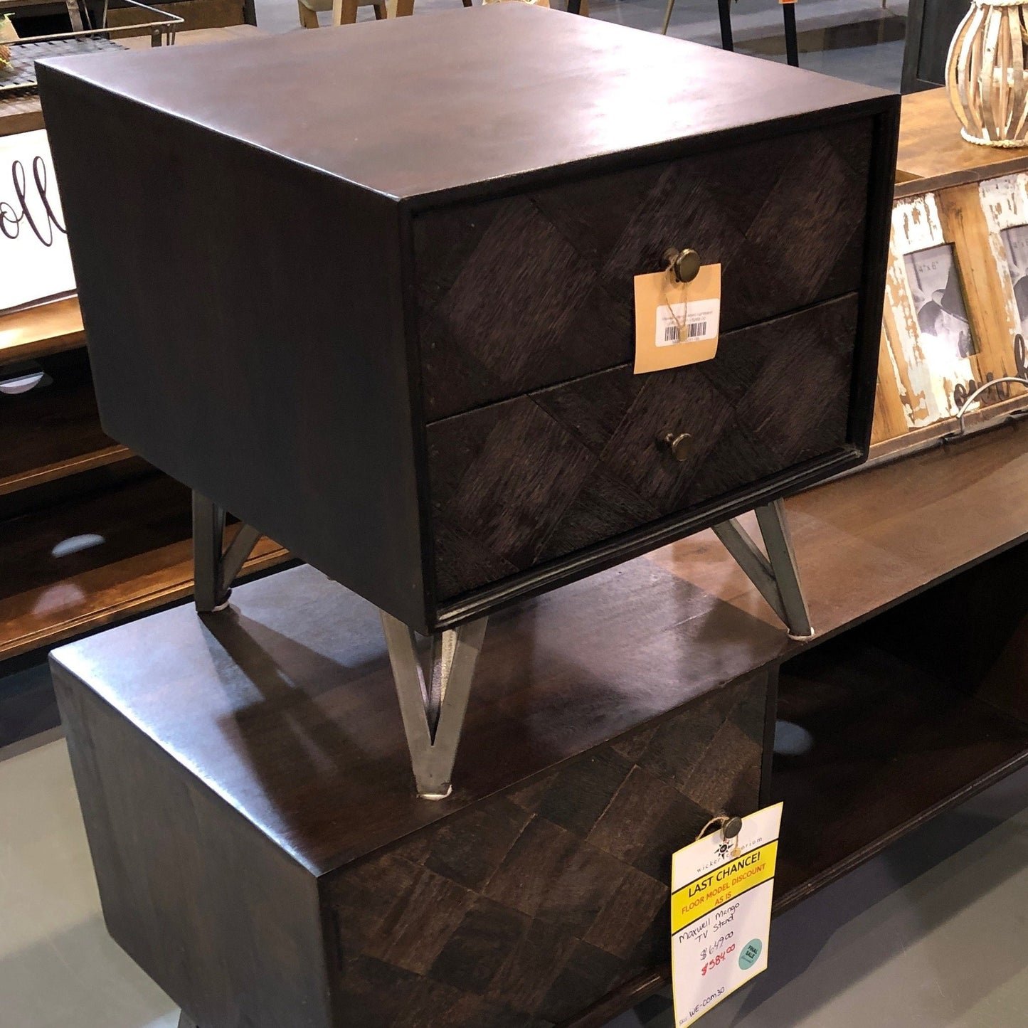 Maxwell Mango wood nightstand