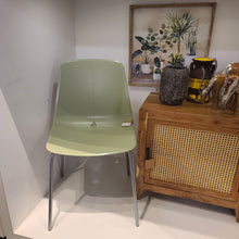 Load image into Gallery viewer, Dot Single body green outdoor chair
