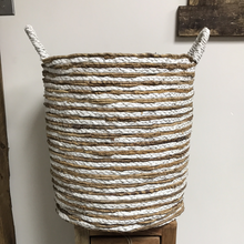 Load image into Gallery viewer, Water hyacinth Baskets with handles
