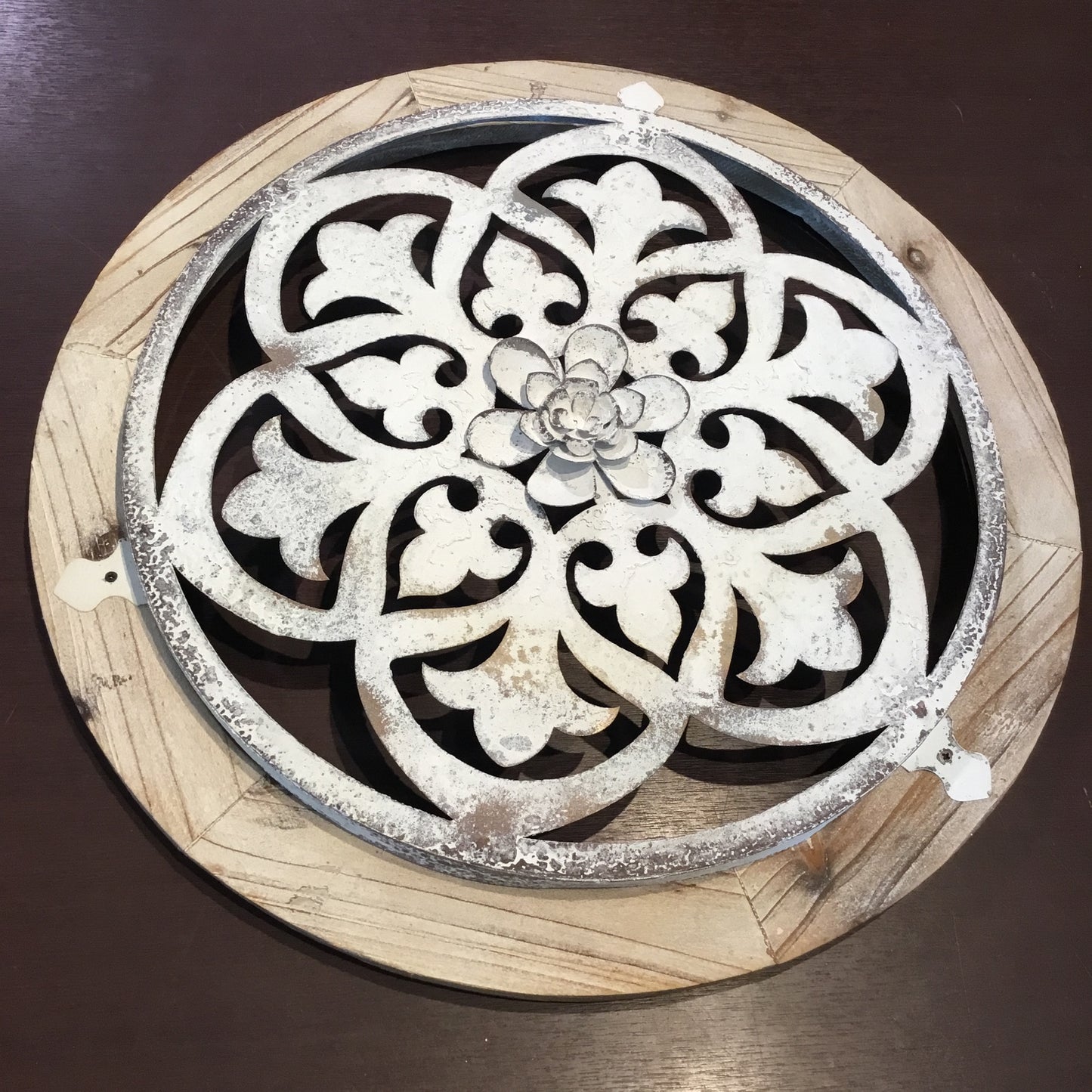 Antiqued Flower Mosaic Round Wall Décor