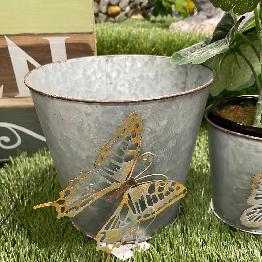 Medium Metal Planter with Butterfly