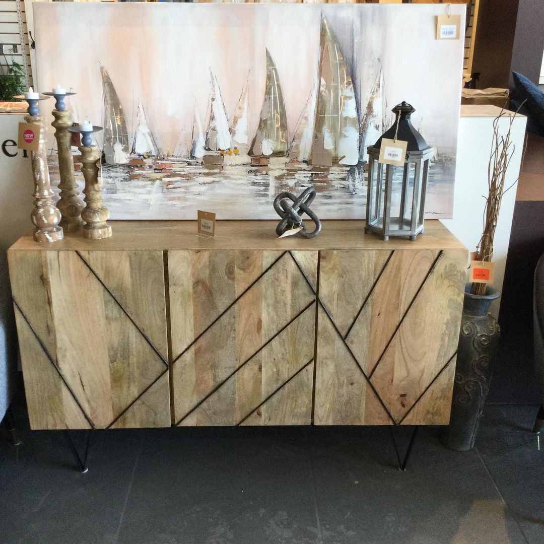 Buffets & Dressers