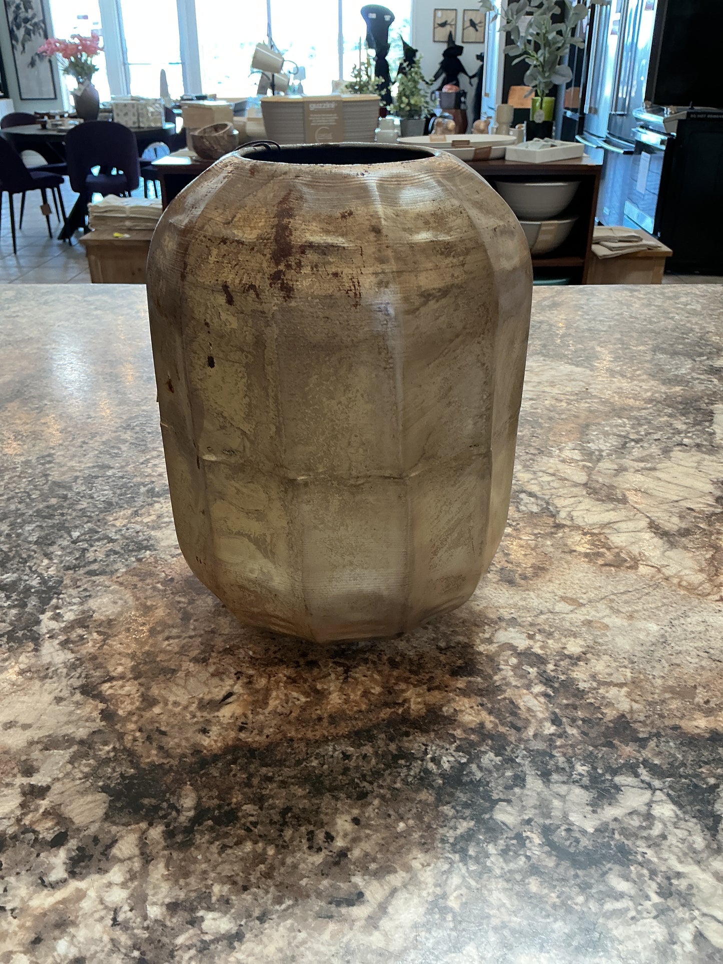 Decorative vase
