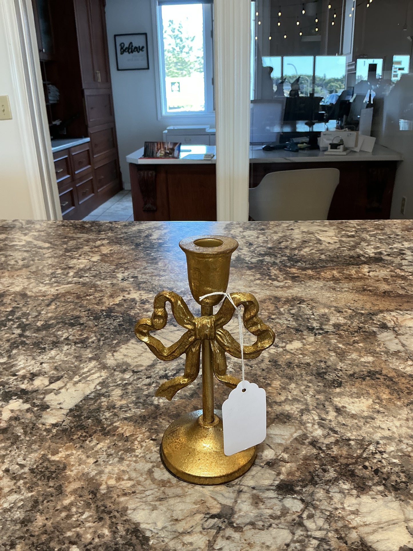 Candle holder