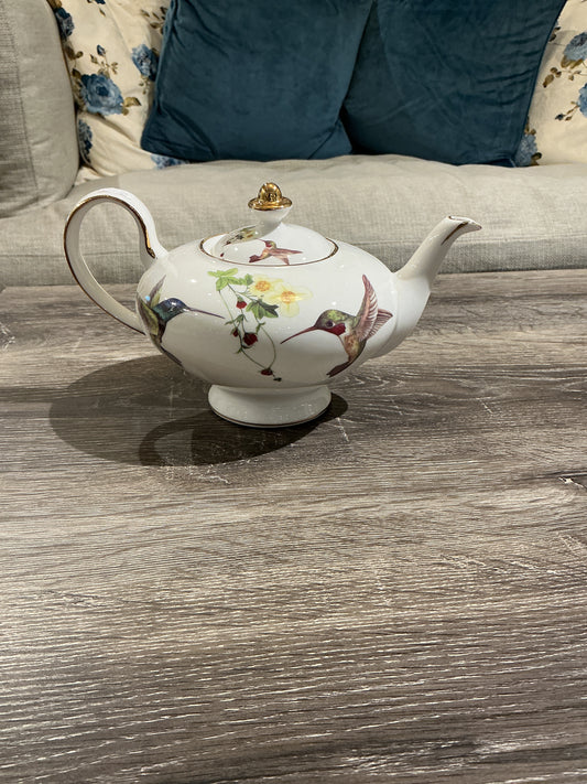 Tea pot