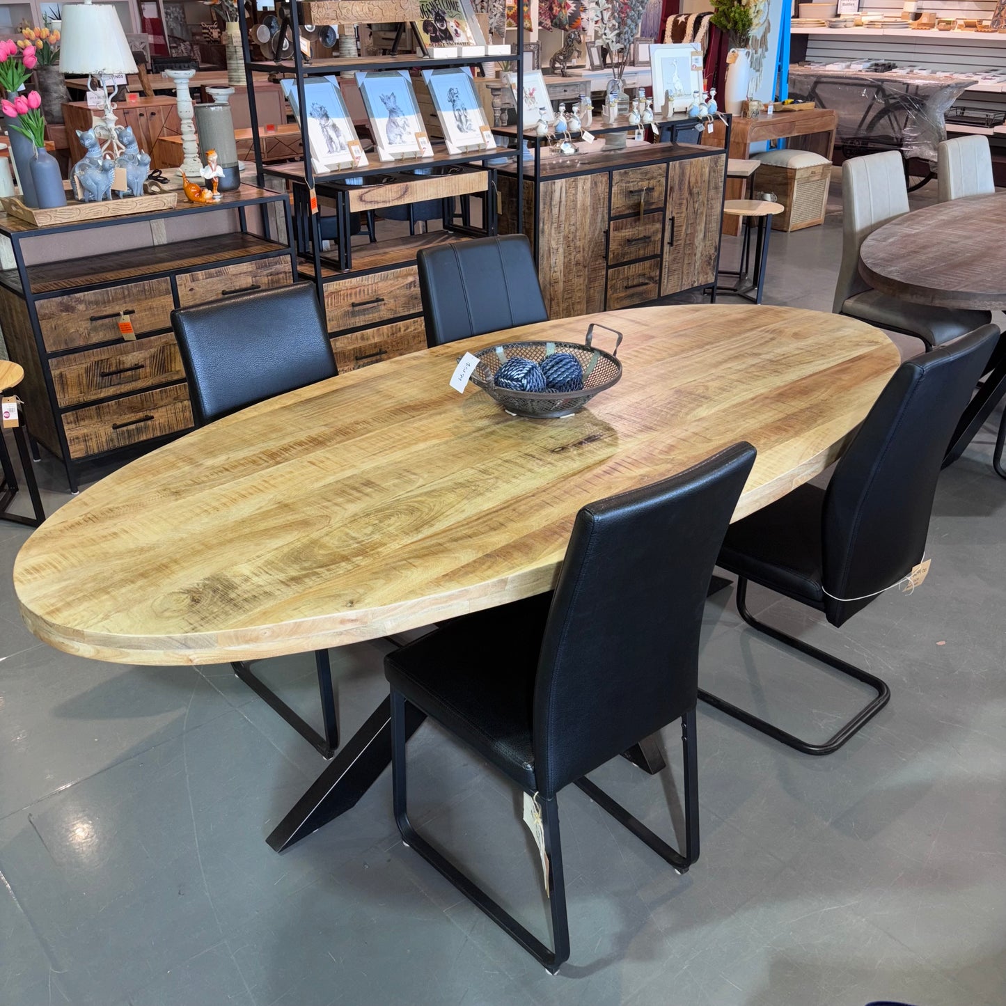 Cartier 91’ Oval Dinning Table