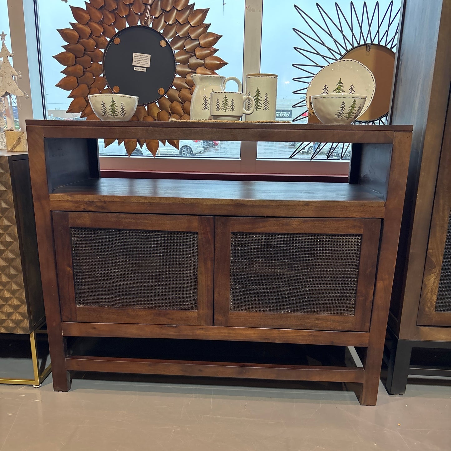 Bali 2 door buffet