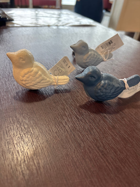 Bird Knob Iron