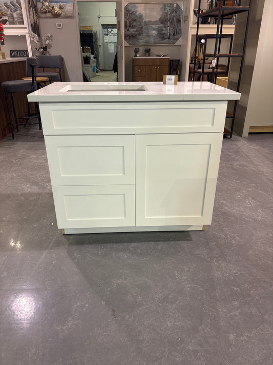 39' Quartz White Vanity