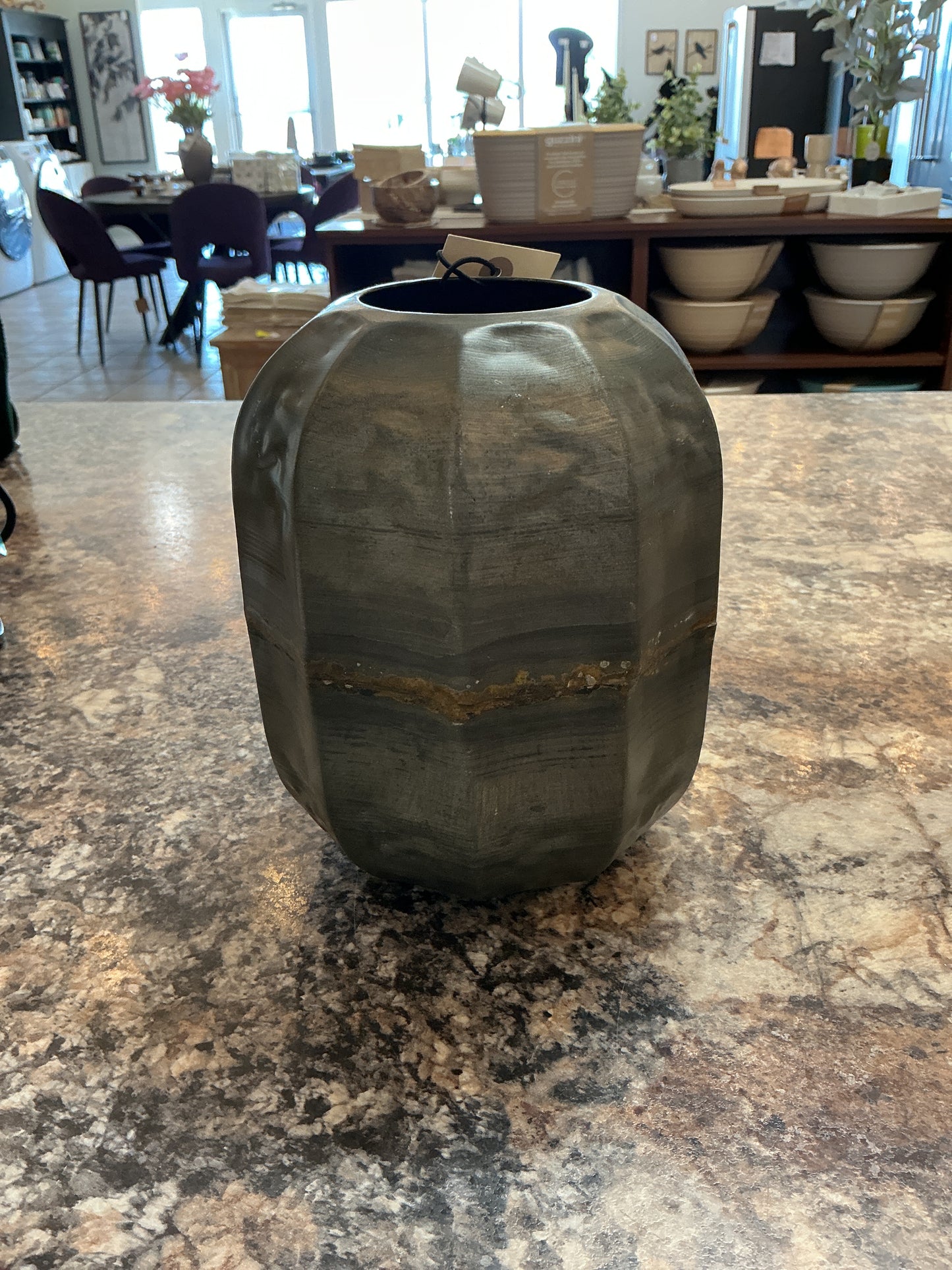 Decorative vase