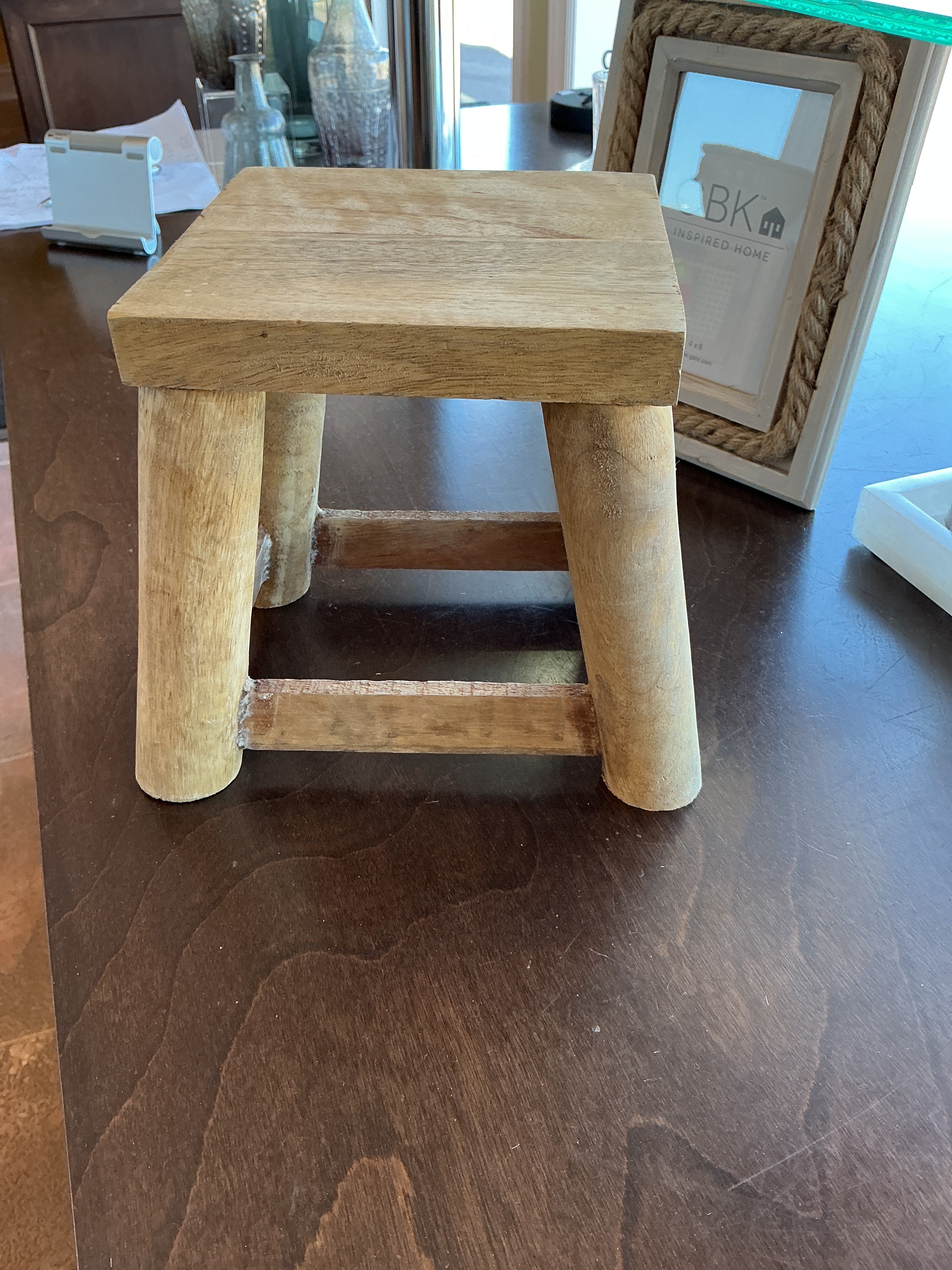 Riser – Wicker Emporium