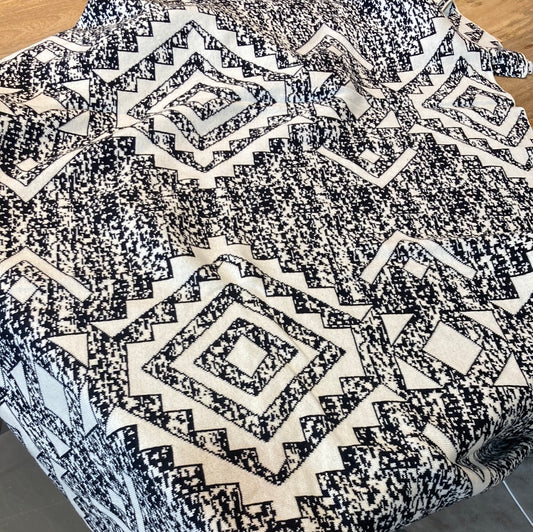 Widespread Aztec Print Throw
