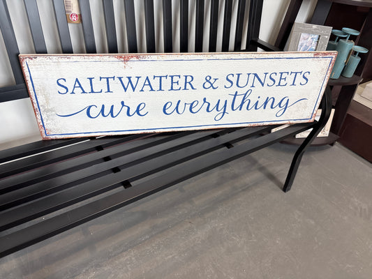 Salt Water & Sunsets Curve Everything