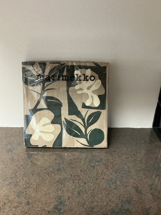 Paper napkins