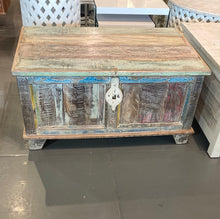 Load image into Gallery viewer, Reclaimed wood Storage trunk
