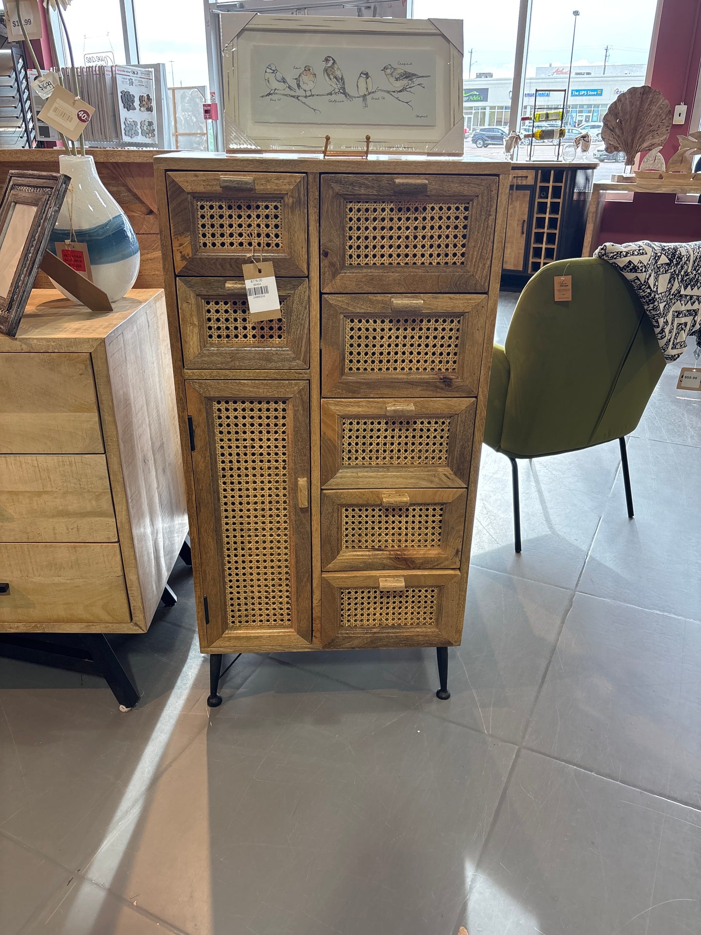 MANDOVI 7 DRAWER DRESSER