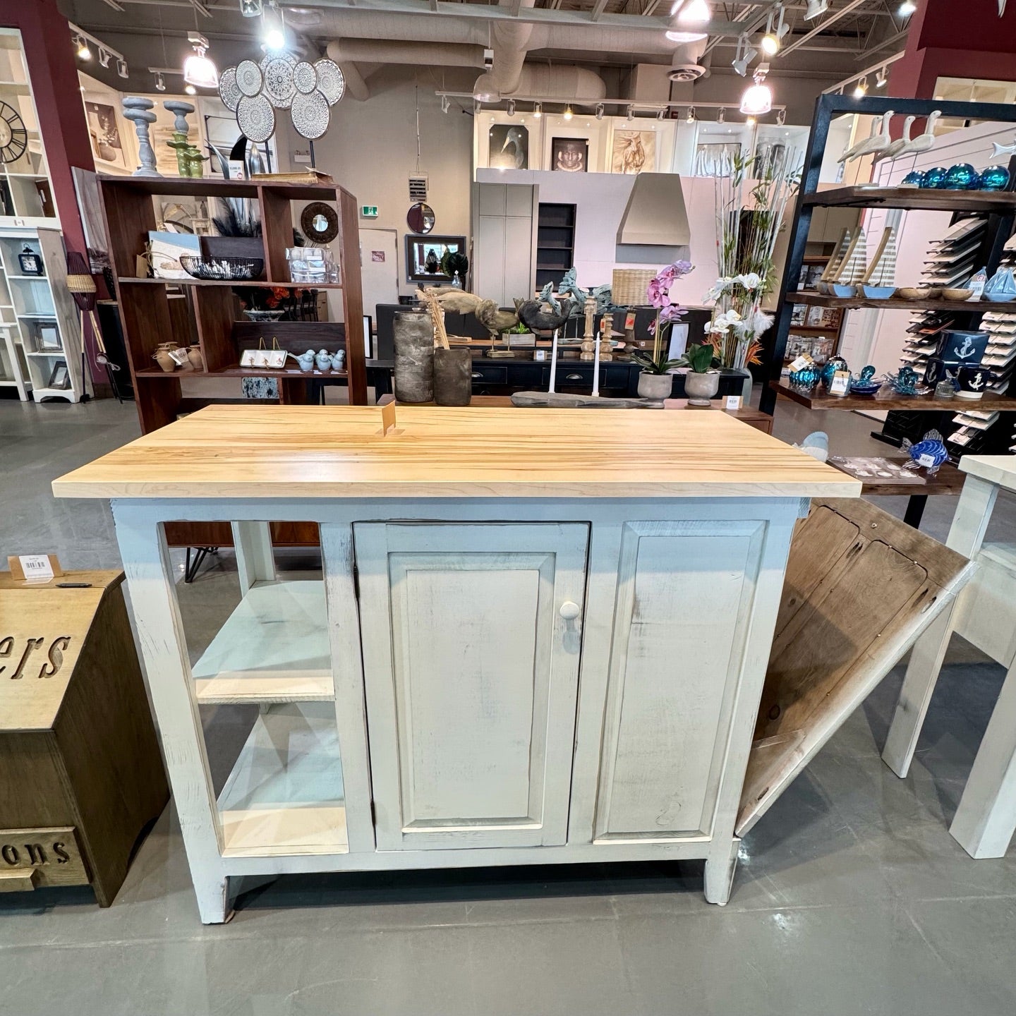 Kitchen Island