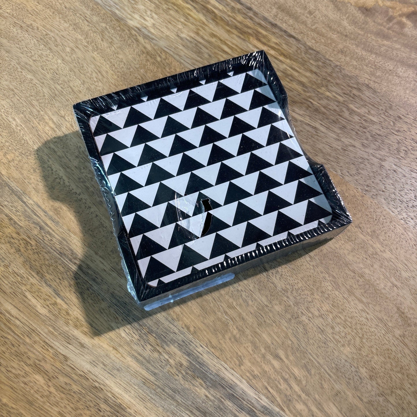 Set of 4 black and white coasters