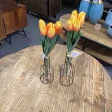 Load image into Gallery viewer, Orange Tulip 6 Stem Bouquet

