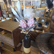 Load image into Gallery viewer, Cream Desert Blooming Feather Pod Stem

