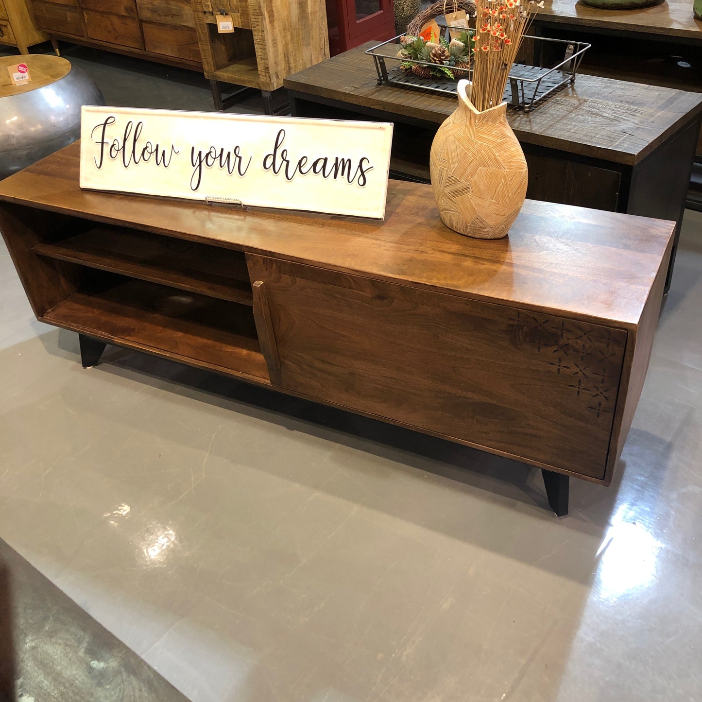 Mumbai Mango Wood TV Stand