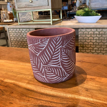 Load image into Gallery viewer, Leaf Patterned Clay Colored Planter
