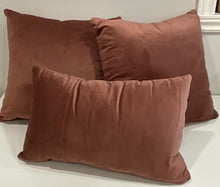 Load image into Gallery viewer, Accent lumbar Pillow
