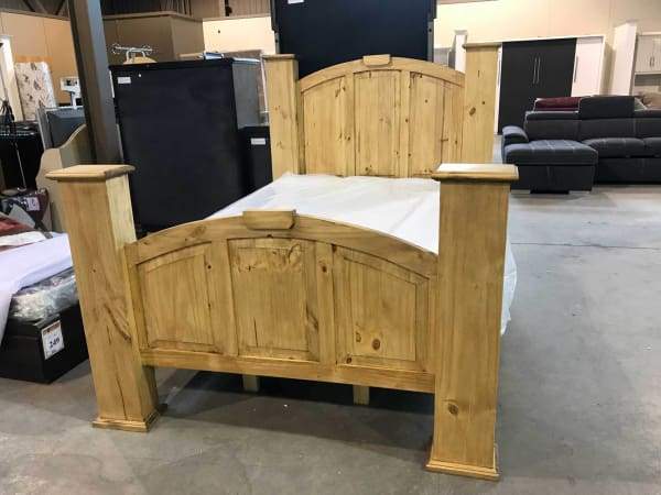 Double (Full) size Mansion Rustic pine bed