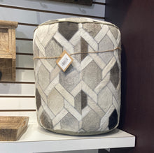 Load image into Gallery viewer, Silver/White Genuine Leather cyclinder pouf
